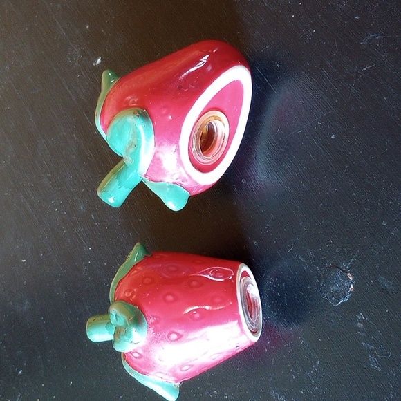Decorative Ceramic Strawberry Salt & Pepper Shakers, Kitchen Decor - Picture 2 of 2